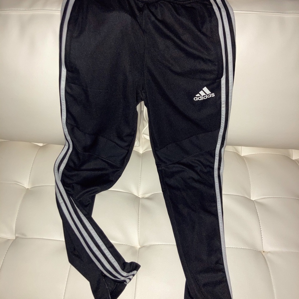 Adidas women size Small Joggers